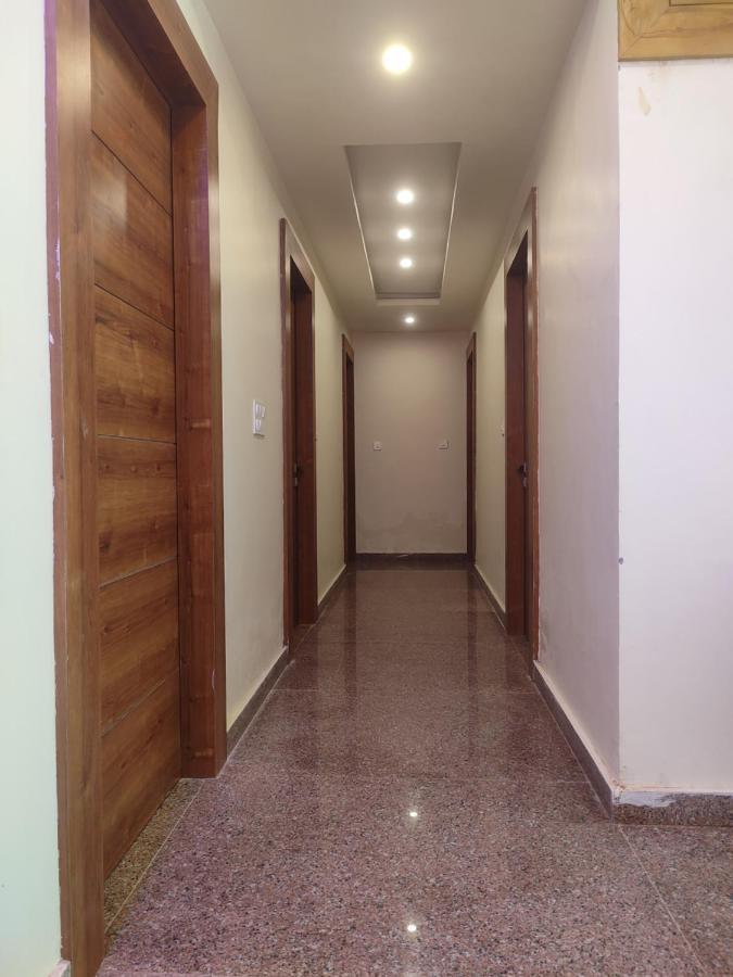 Devi Residency - Near Prem Mandir Bankey Bihari *