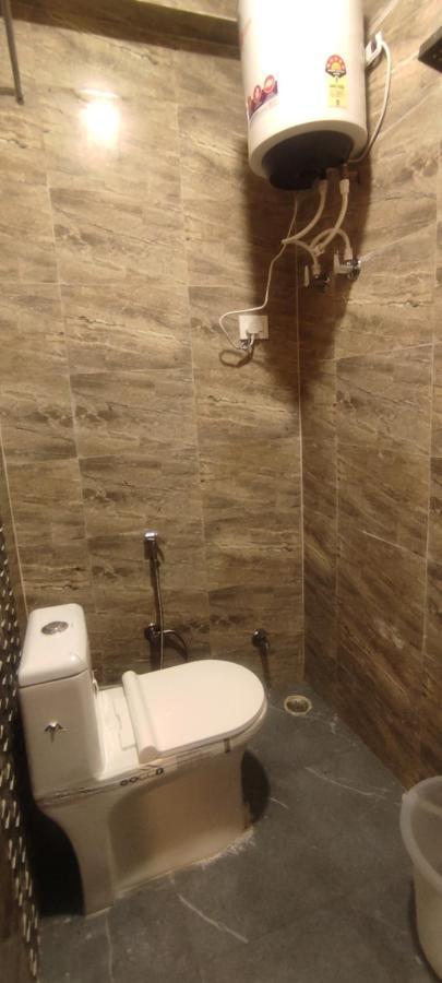 Guest house Devi Residency - Near Prem Mandir Bankey Bihari